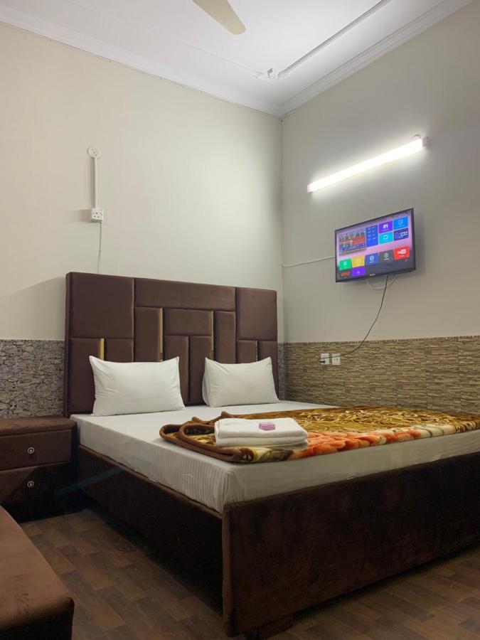Eden Plus Executive Hotel Lahor Kültér fotó
