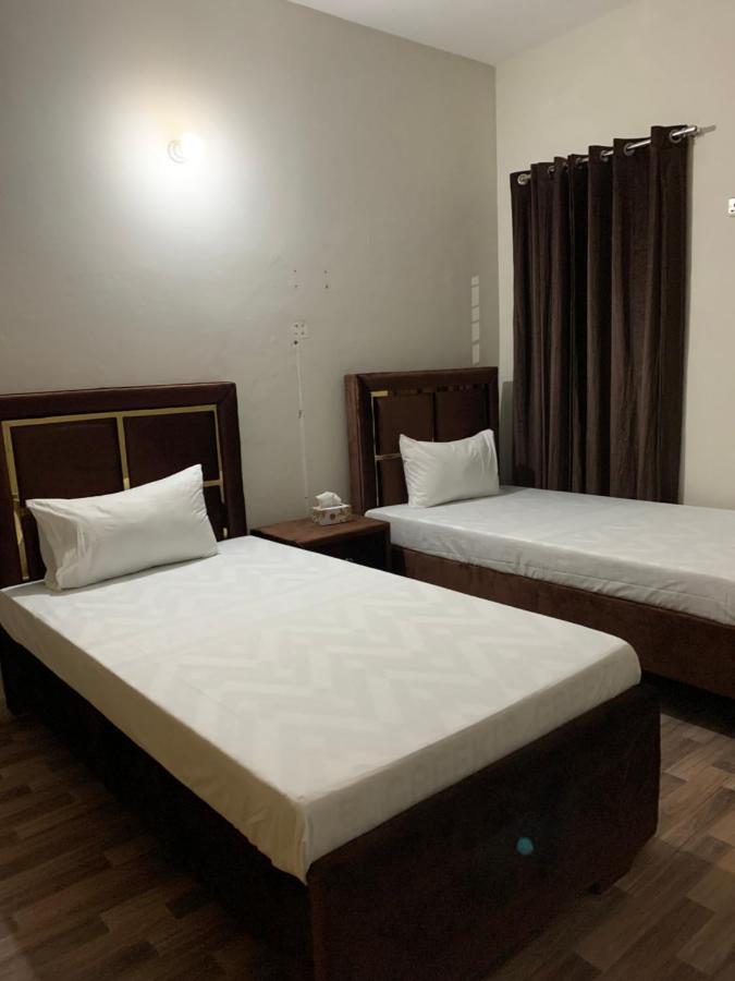 Eden Plus Executive Hotel Lahor Kültér fotó