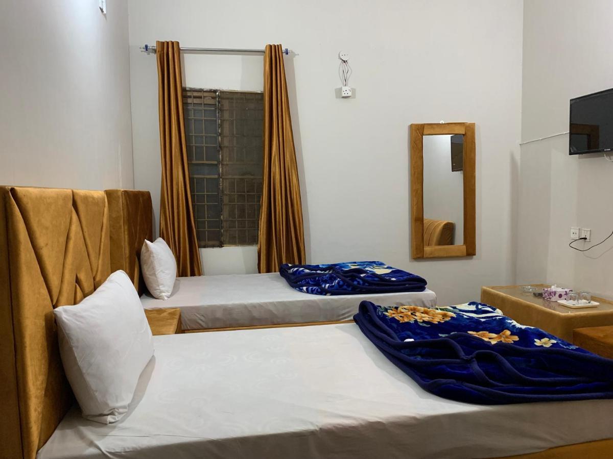 Eden Plus Executive Hotel Lahor Kültér fotó